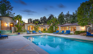 Studio: 7 Properties